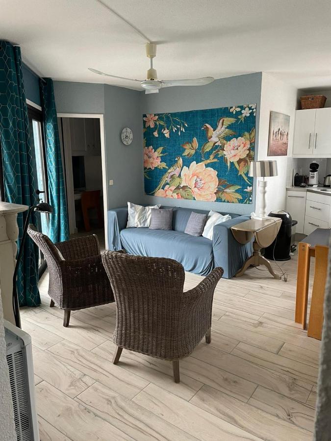 Appartement F3 Avec Jolie Vue 르발카레스 외부 사진
